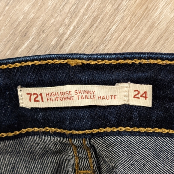 Levi's 721 High Rise Skinny Size 24 Dark Wash - Picture 5 of 10